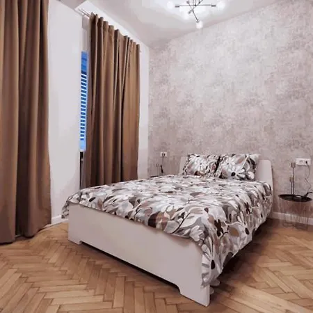 Comfort Corner - 1b *